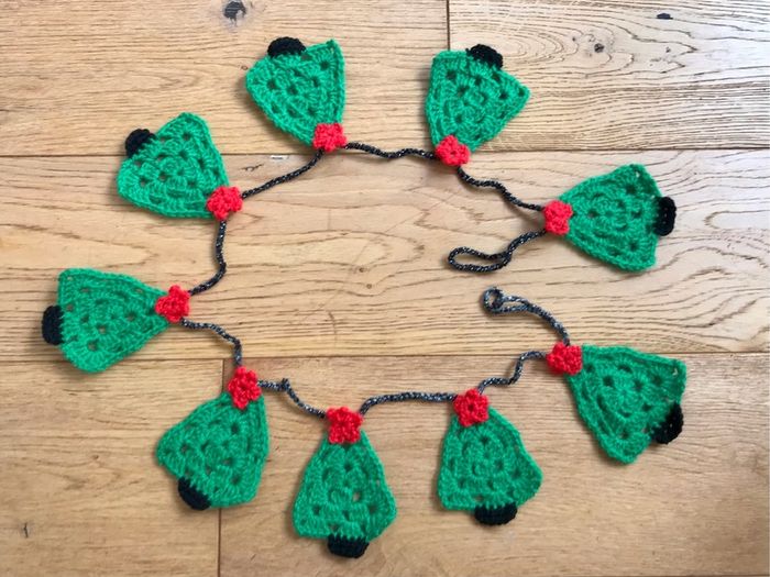 Christmas Trees Garland