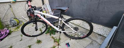 Apollo Phaze Mens Mountain Bike. Great Working Order