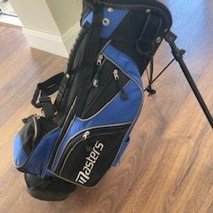 Junior golf bag with stand ( suit upto 9 yr olds)
