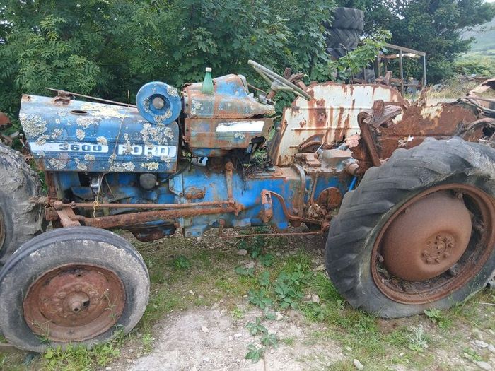 Massey Ferguson  135 back end