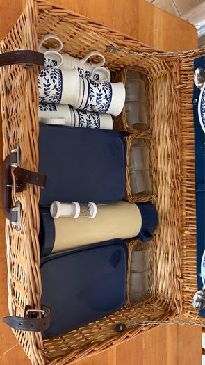 Vintage Wicker  Picnic Basket with 6 person setting