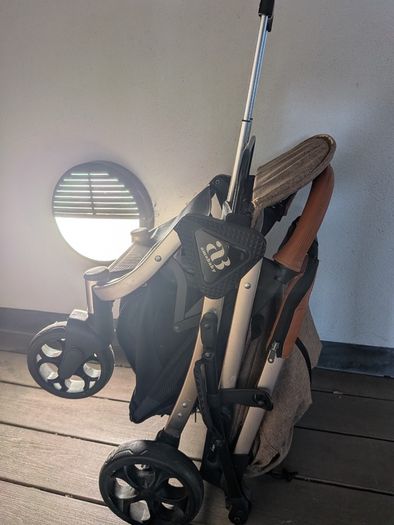 Single Buggy _ amababy brown color_superlight weight