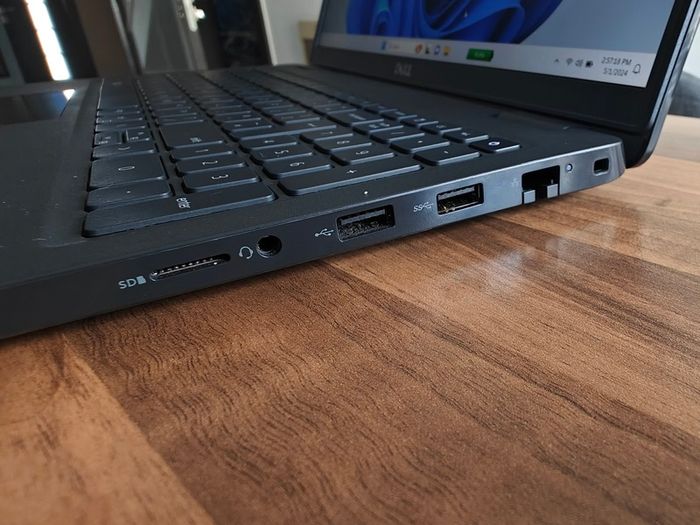 Dell Latitude 3520 | i5 (11th gen) | 16GB | 256GB | 15.6" FHD | Win11