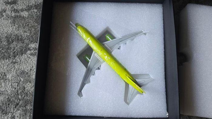 Gemini Jets 1:200 Gemini200 S7 Airlines Airbus A-320