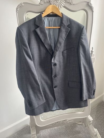 100% Pure New Wool Grey Jacket size 44 Medium