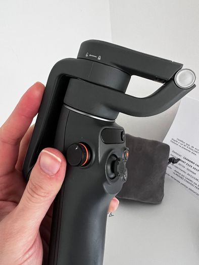 DJI Osmo Mobile 6 (OM6) Smartphone Gimbal - Platinum Gray - Mint Condition