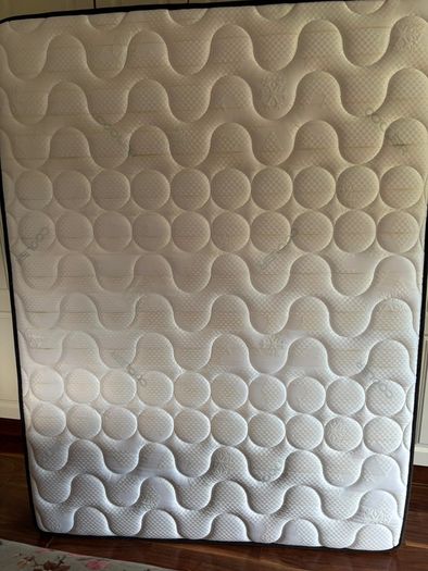 Leaba cooler king mattress