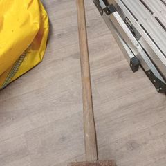 sledge hammer