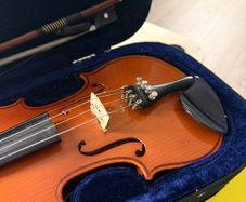 Deluxe Student 1/4 Violin Charles Byrne