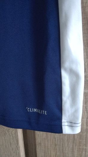 Adidas climalite 9/10 years old t shirt worn once