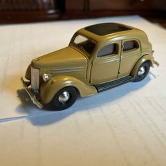 Dinky Ford V8 Pilot