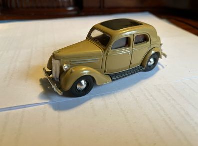 Dinky Ford V8 Pilot