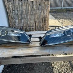 Skoda Superb 3v B8 Mk3 Headlight Xenon