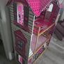 Doll house Image 2