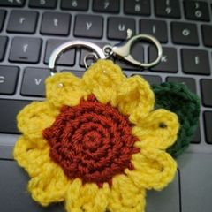 Crochet sunflower
