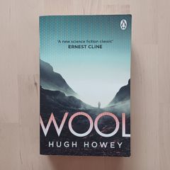 Wool by Hugh Howey (Science Fiction Paperback 2023)