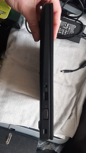 Dell Latitude 5480 Intel i7-7820HQ 14" screen 16GB RAM