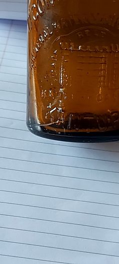 O Connor's kanturk 1/2 pint vintage bottle,,bottle seems to have a defect,around bottom of bottle, holds water no leeks,see pictures,sold as is ,lovely display advertising bottle, collectors items, buyer collects or pays postage thank you,