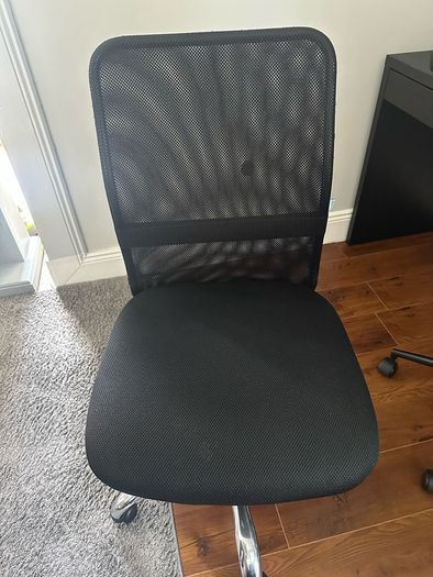 Desk chair