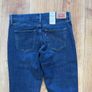 Levi's Women's jean's brand new with tags W31 L34 Image 4