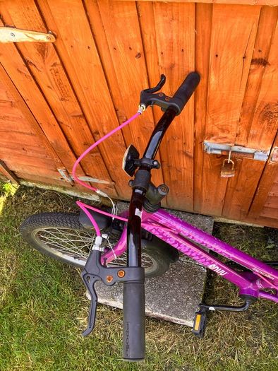 Apollo junior envy hybrid purple bike