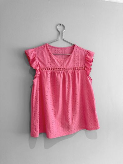 Pre Owned Vibrant Pink Eyelet Cutout Flutter Sleeve Blouse