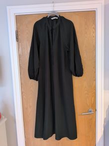 Zara Black Dress. S. M- 12.