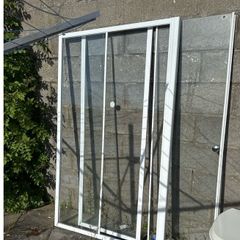 Shower enclosure