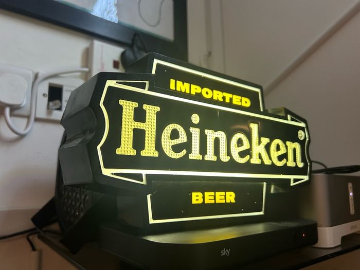 Heineken bar light