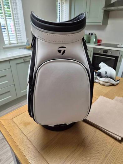 TaylorMade Den Caddie