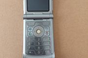 Lovely Vintage Retro Motorolla Flip Phone, on vodafone network, in excellent condition