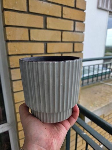 Plant pot