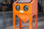 90 Gallon/340.7 L Sandblasting Cabinet with 1.8 Gallon/6.8 L Dust Collection System