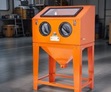 90 Gallon/340.7 L Sandblasting Cabinet with 1.8 Gallon/6.8 L Dust Collection System