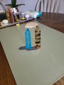 Quartz obelisks 20e each