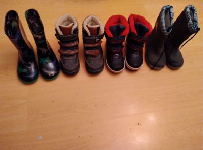 Boys sweatshirt, cardigan age 2 to 3 years and boots bundle