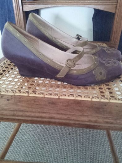 Vintage Style Wedge Shoes