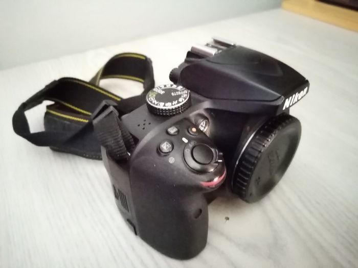 Nikon D3400 camera body
