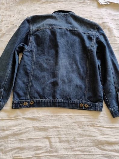 Denim cotton jacket in very good condition see last three photos for exact measurements FREE STANDARD POSTAGE INCLUDED