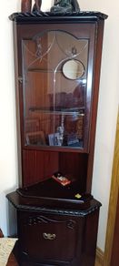 Free Sitting room cabinet