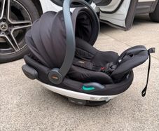 BeSafe Go Beyond Car seat with rotating base