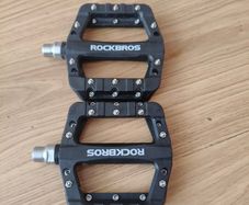 bicycle pedals