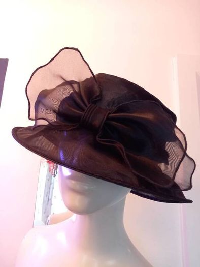 Fabulous Black Hat With Bow