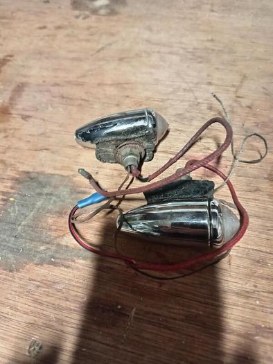 vintage car  sidelights