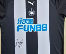EWCASTLE UNITED jersey signed by Shay Given