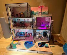 LOL dollhouse