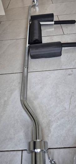 brand new 22kilo safety squat bar