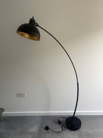 Floor lamp