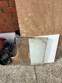 Free glass panels
