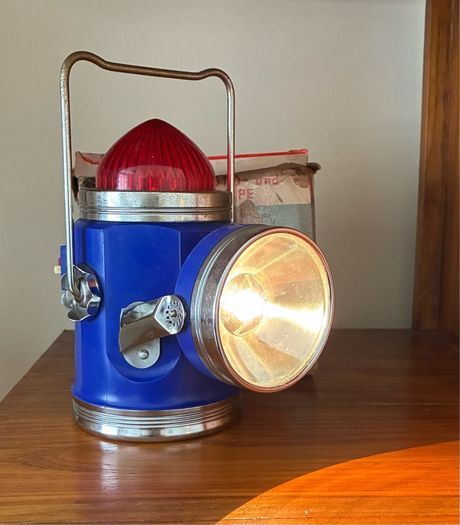 Vintage 1960's LIEZ Flasher King Lantern